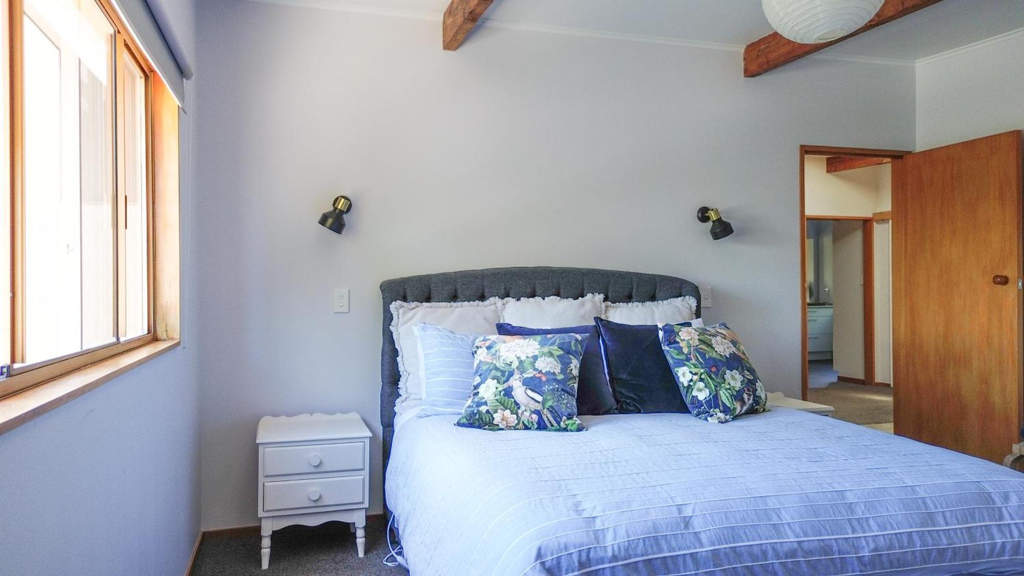 Large, Comfy, Stylish Apartment Havelock North Zewnętrze zdjęcie