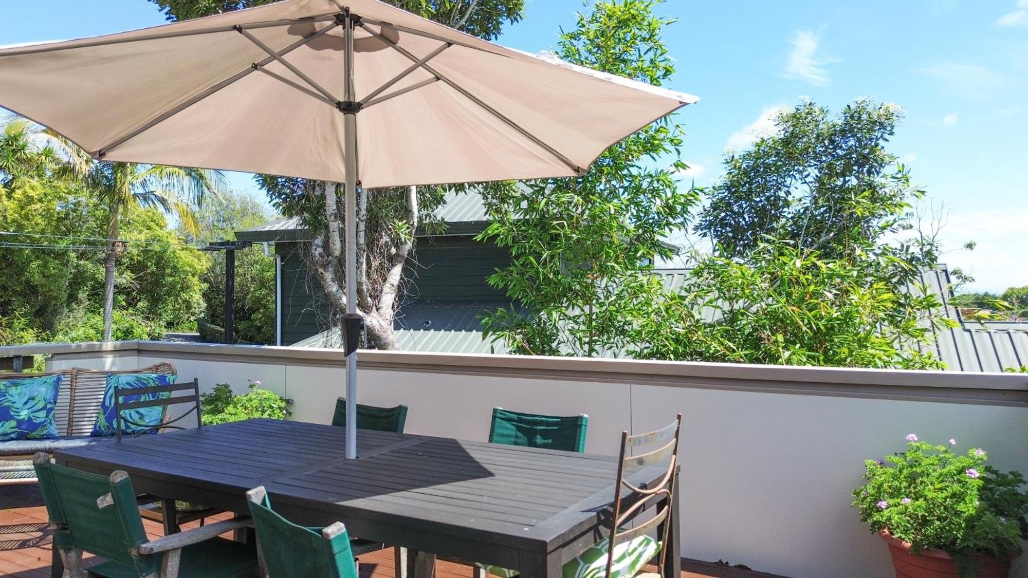 Large, Comfy, Stylish Apartment Havelock North Zewnętrze zdjęcie