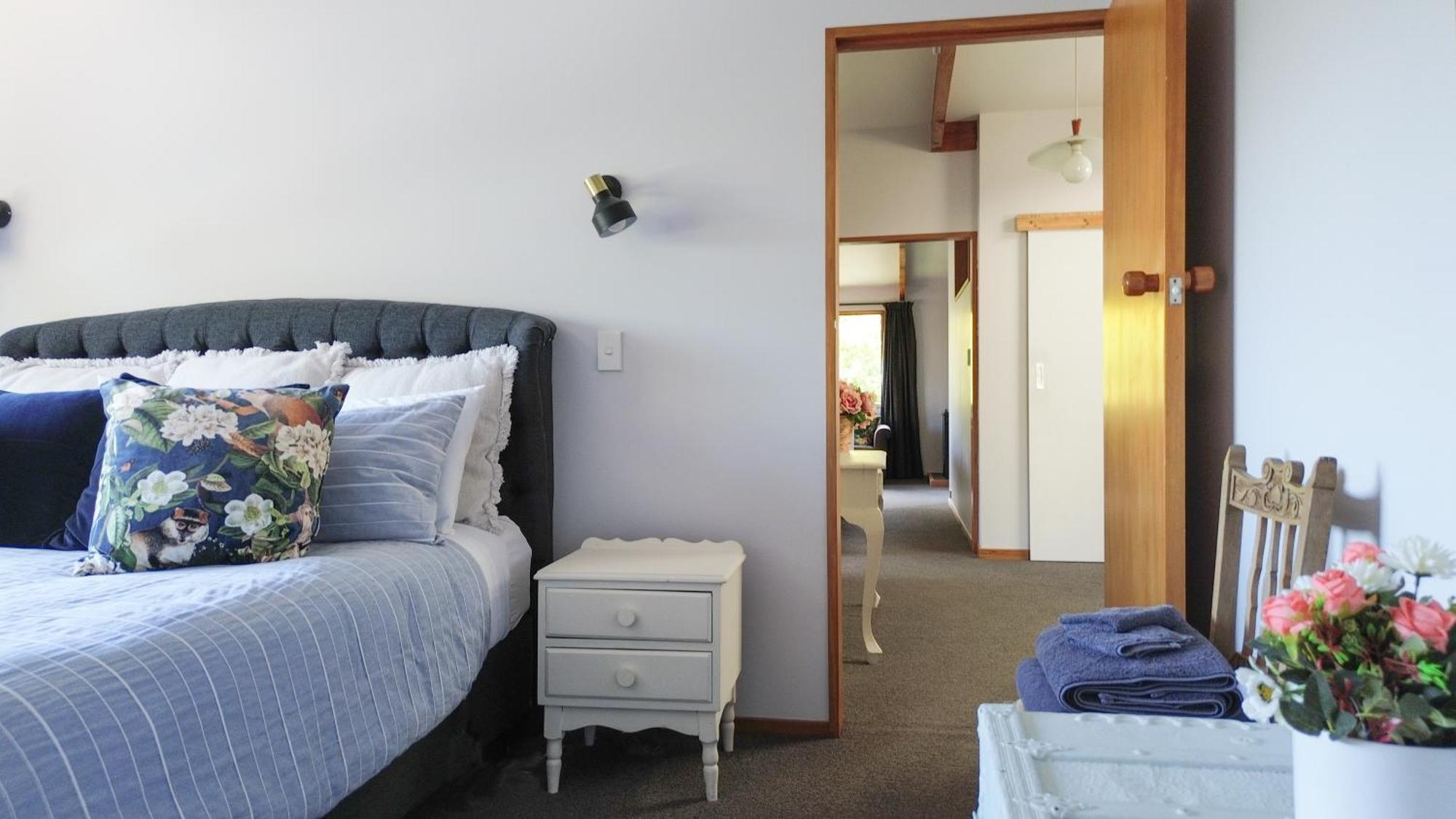 Large, Comfy, Stylish Apartment Havelock North Zewnętrze zdjęcie